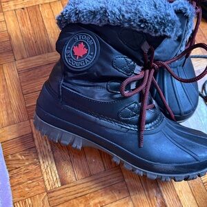 Cougar Black and Gray Winter Boots